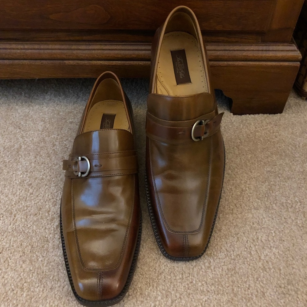 Tasso Elba leather loafer